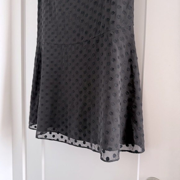 V-Grass black swiss dot short-sleeve drop waist dress with white collar - size 4 - Picture 5 of 8